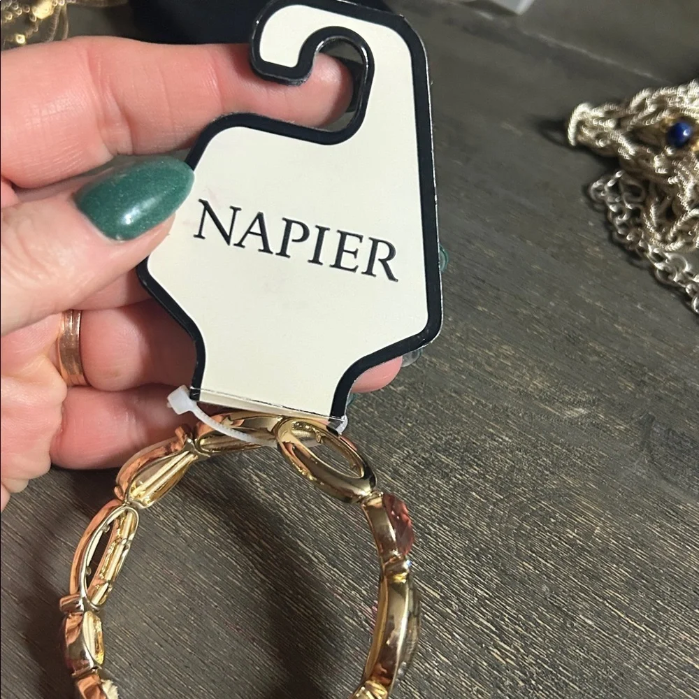 Napier beautiful stretchy
